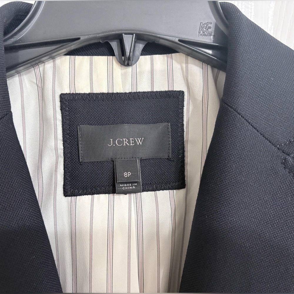 J Crew women’s Rhodes Wool Blazer, Dark Navy, 8P - Picture 3 of 9